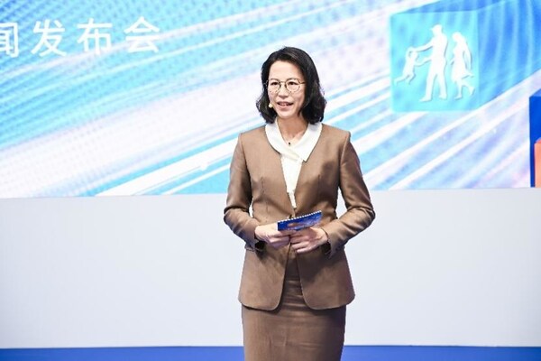 羅氏制藥中國(guó)特藥領(lǐng)域副總裁陳顗娟女士致辭