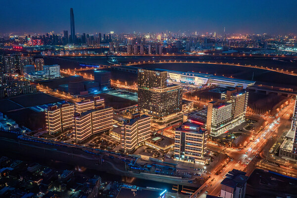 天津南站鵬瑞利國際健康商旅城 （夜景）